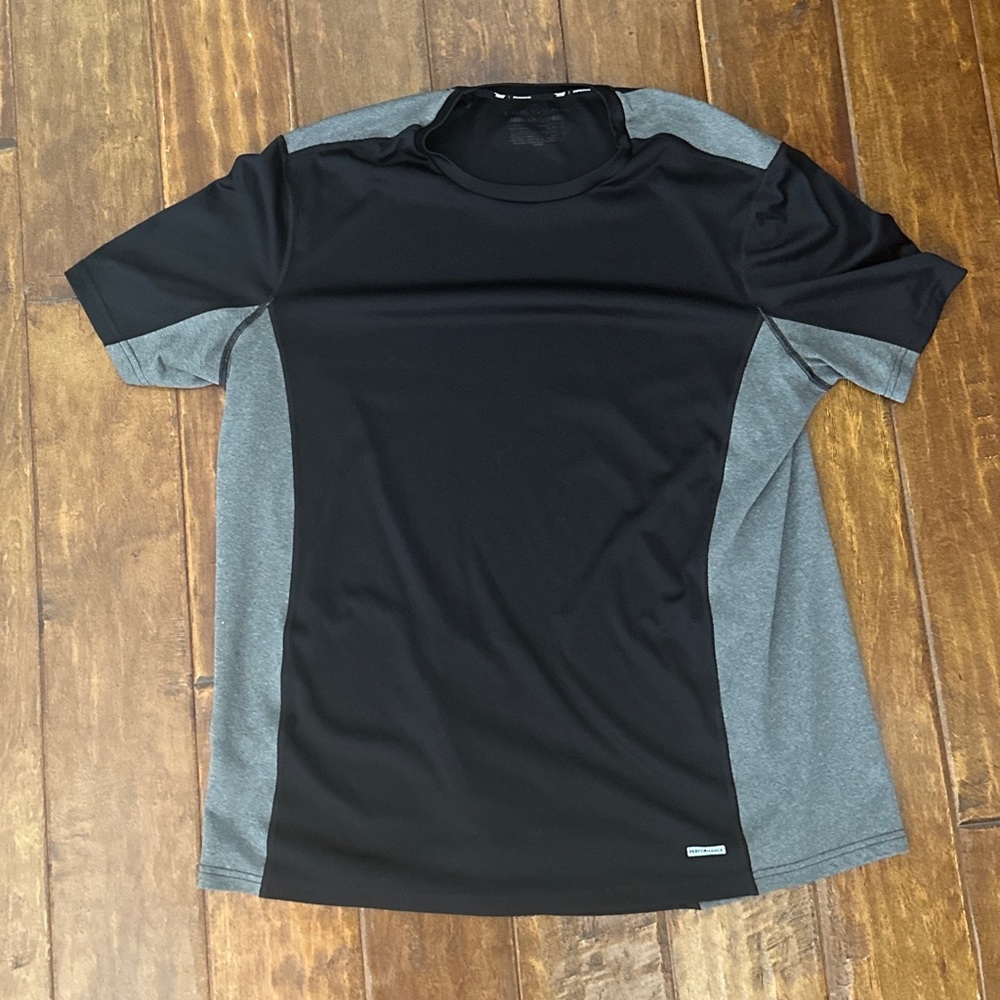 Tek Gear Black T Shirt Men's Athetic Stretch Elastic Gym Tee Running - Size XL
